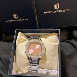 listing-status-banner